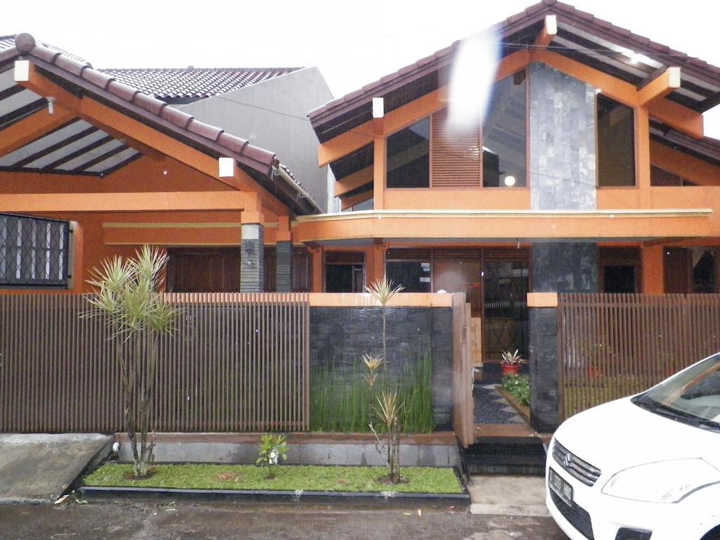 D'Fafifa Guest House Bandung Eksteriør billede